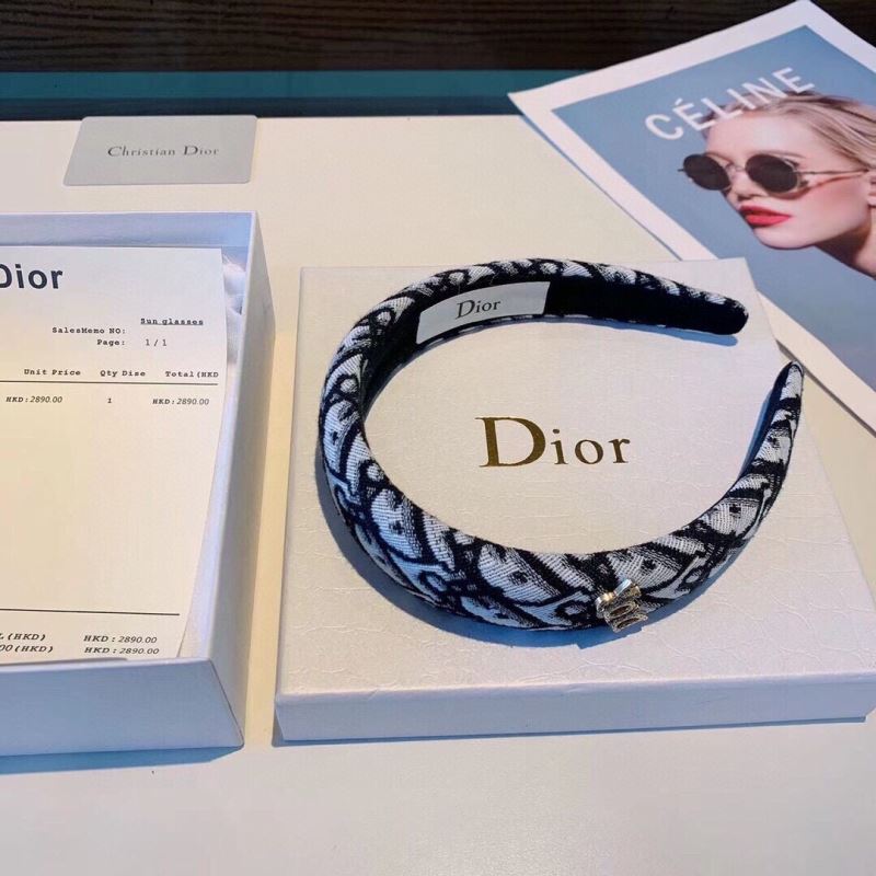 CHRISTIAN DIOR